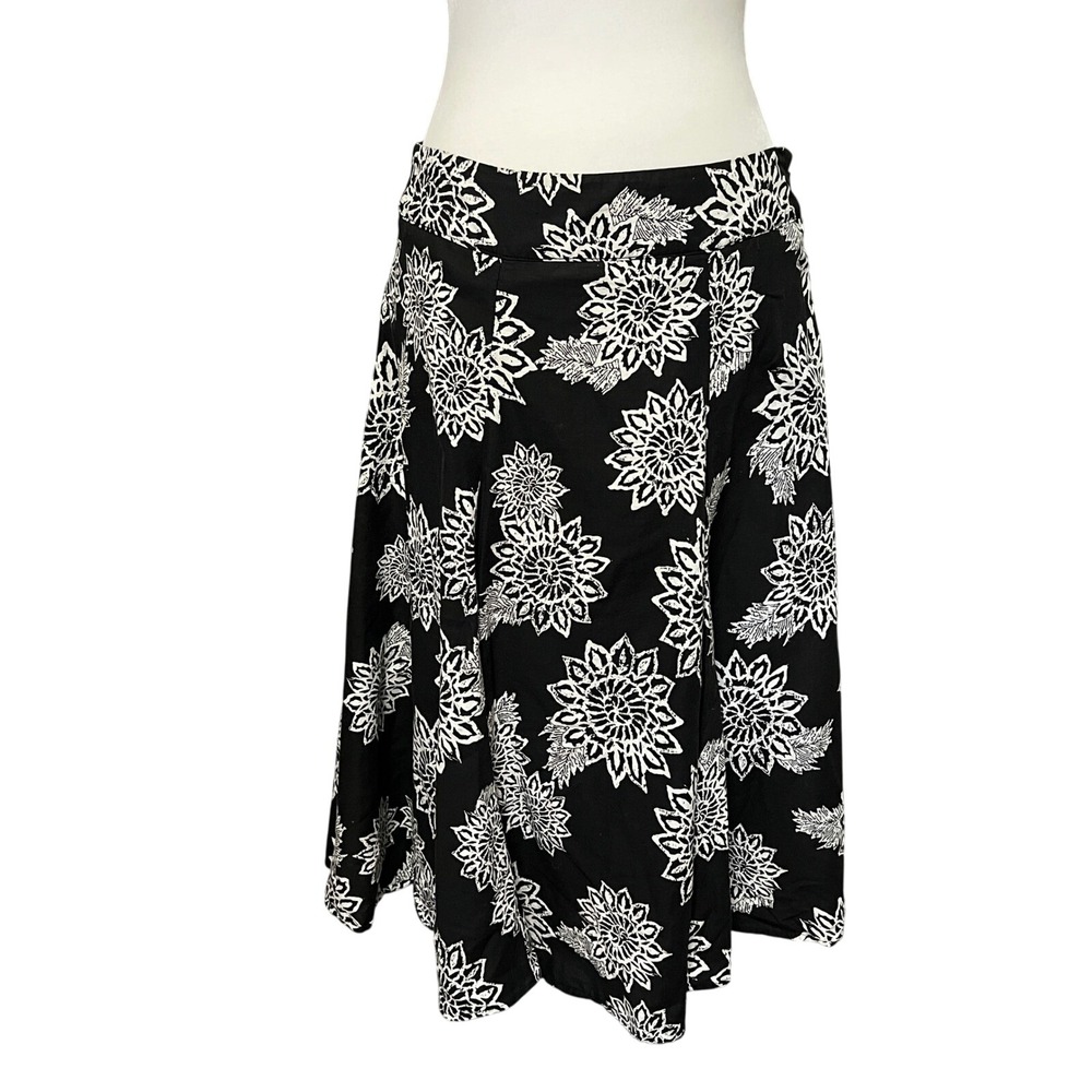 New York & Co Floral Whimsical Y2K Black White‎ Sunflower Cotton Skirt Size 2